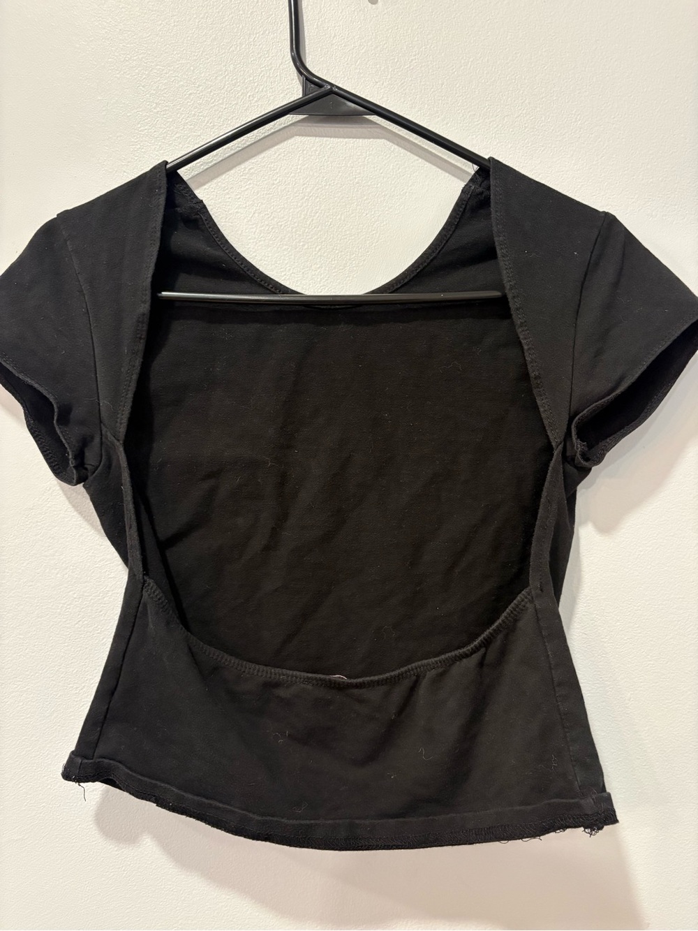 Edikted Black Women’s Short Sleeve Cutout Top